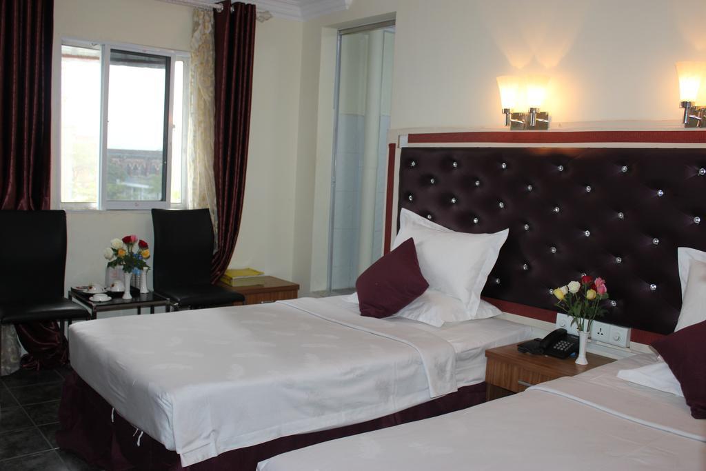 Yangon Good Time Hotel Quarto foto